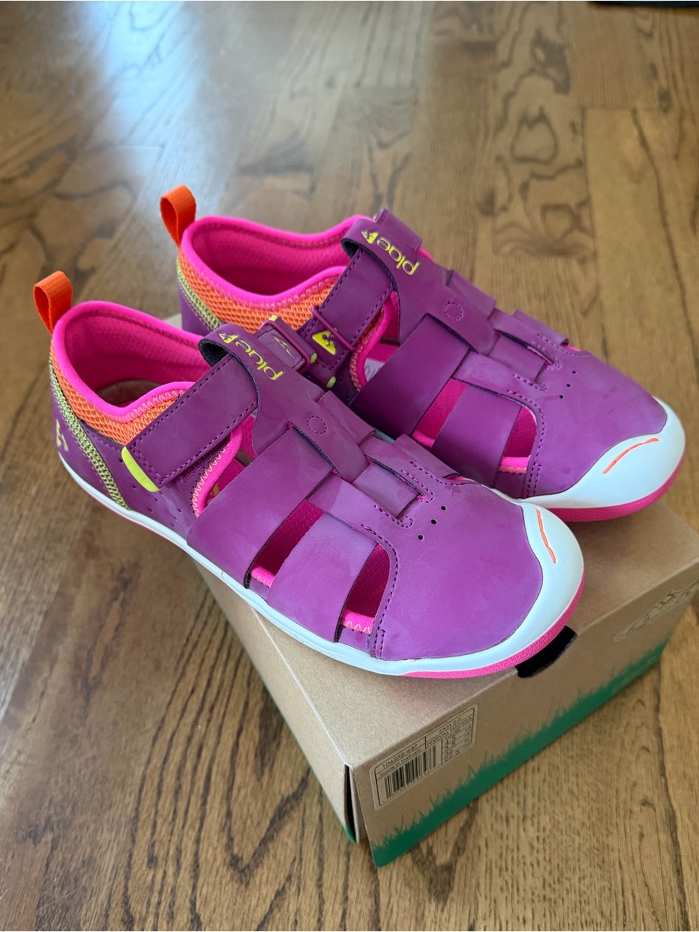 NIB PLAE Sam 2.0, Youth 4.5, Festival Fuchsia